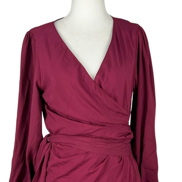 NEW WITH TAGS ENTRO LONG SLEEVED WRAP MINI DRESS - Picture 6 of 15